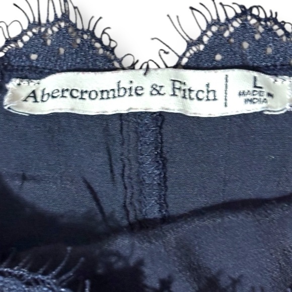 Abercrombie & Fitch Lightweight Relaxed Fit Black Lace Tank Top Camisole - Picture 5 of 16